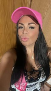 631539894: Chica busca chico en Madrid