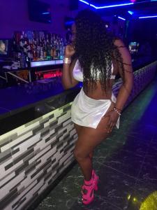 Chica busca chico en Cantabria: Chica busca chico