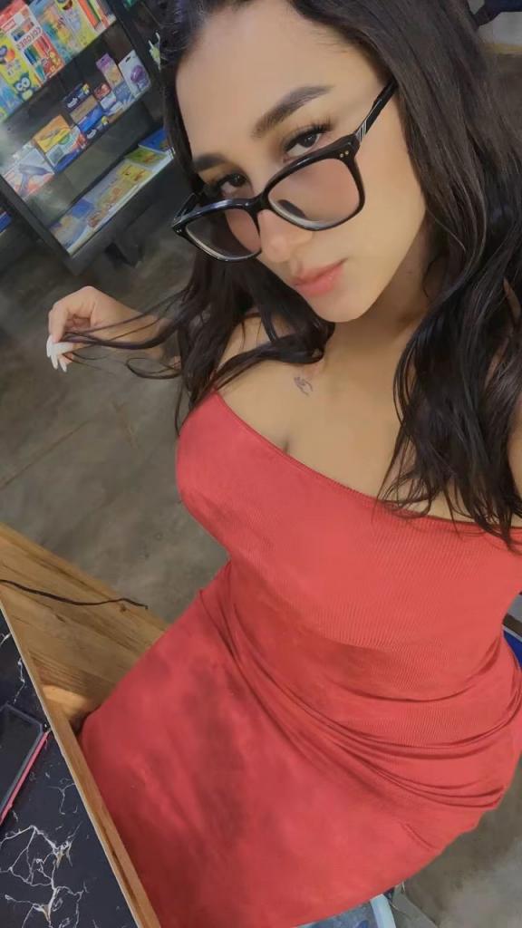 603184243: Chica busca chico en Sevilla