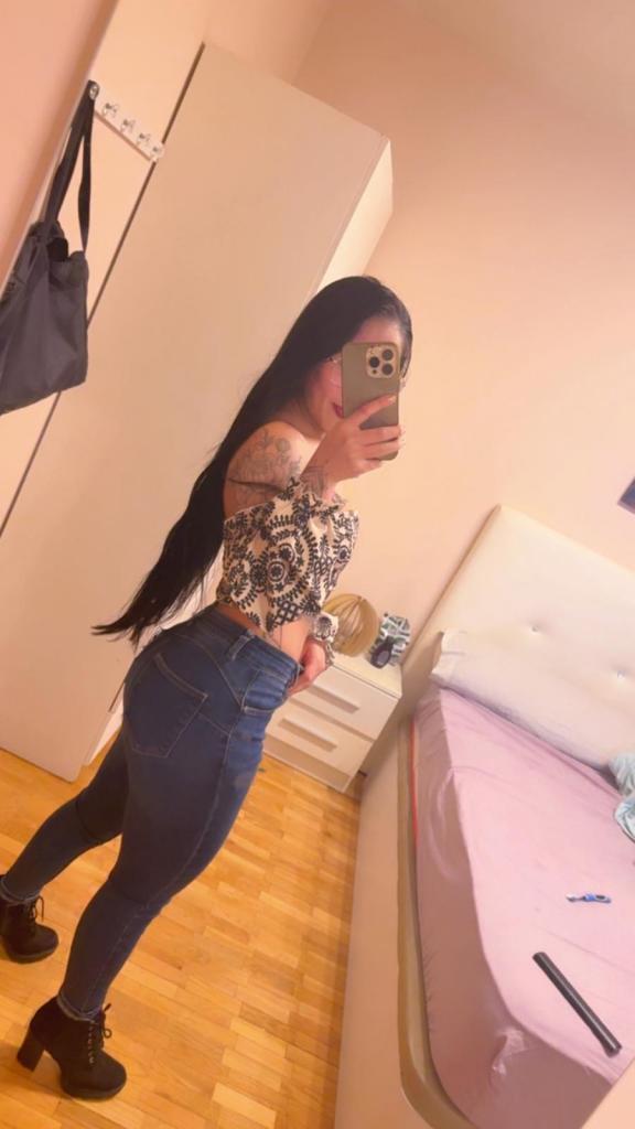 742043692: Chica busca chico en Castellón