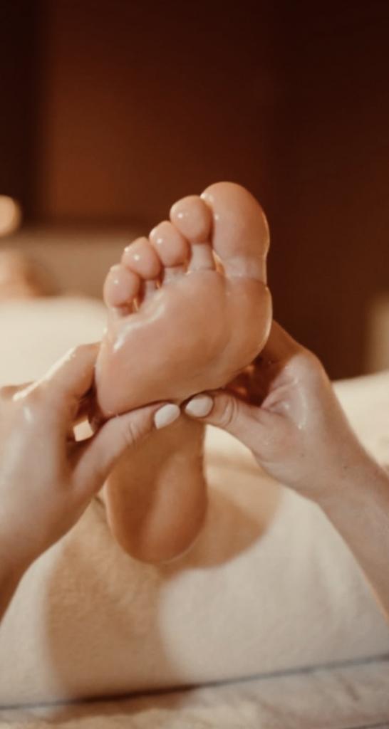 678261560: Chica busca chico en Lérida