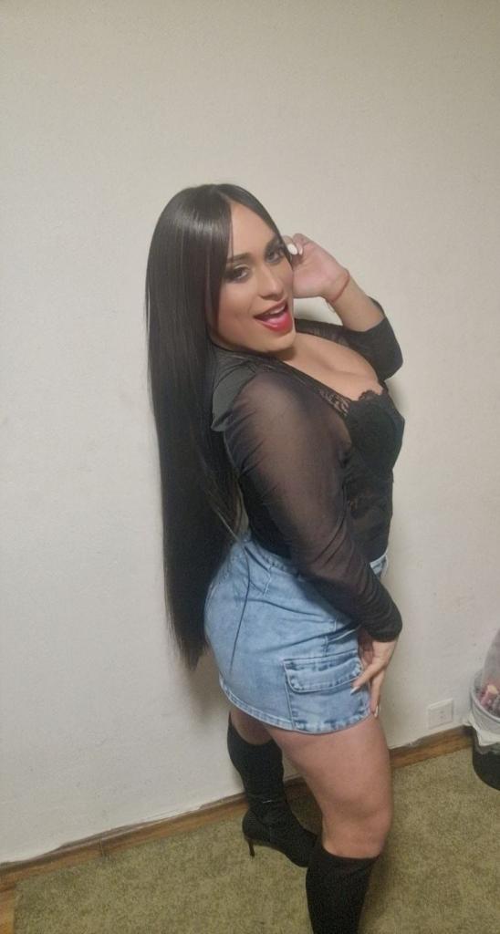 611275347: Travesti en Navarra