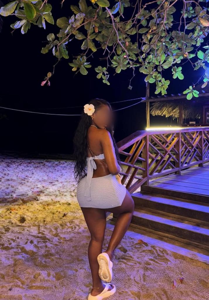 685796290: Chica busca chico en Toledo