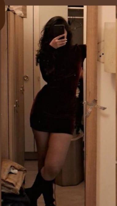 Chica busca chico en Almería: 