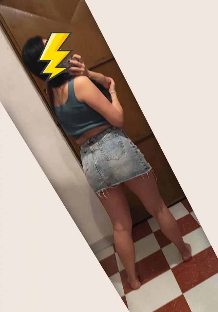 603527072: Chica busca chico en Sevilla