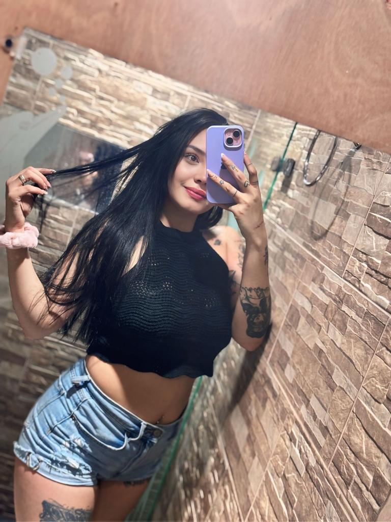 643596417: Chica busca chico en Cantabria