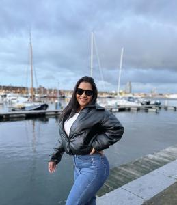 641924291: Chica busca chico en Madrid