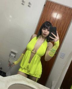 677964477: Chica busca chico en La Coruña