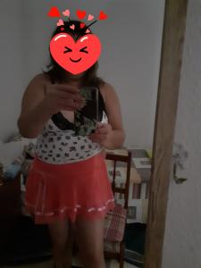 698372645: Chica busca chico en Cáceres
