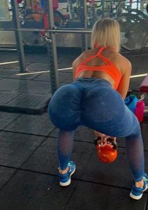 664381002: Chica busca chico en Mallorca