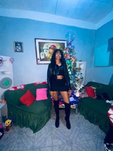 612290564: Chica busca chico en Madrid