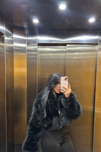 614056628: Chica busca chico en Barcelona