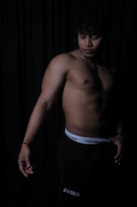 643676024: Chico busca chica en Ibiza