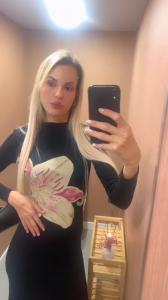 632364345: Chica busca chico en Barcelona