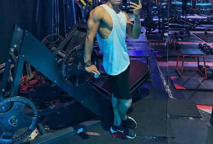 667679830: Chico busca chica en Gerona