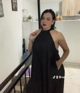 604382607: Chica busca chico en Barcelona