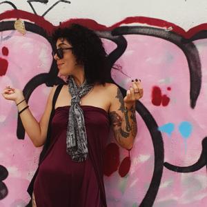 697488785: Chica busca chico en Valencia