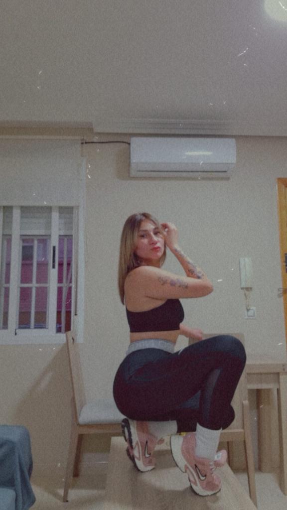 603105286: Chica busca chico en Granada