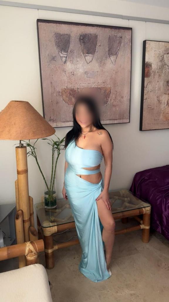 611235982: Chica busca chico en Alicante