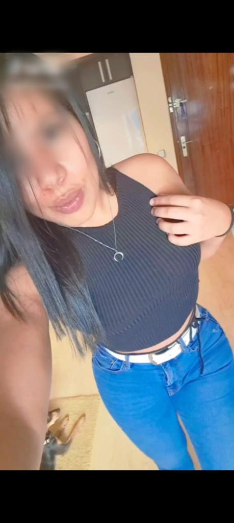Chica busca chico en Cádiz: 