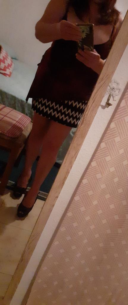 686479277: Chica busca chico en Cáceres