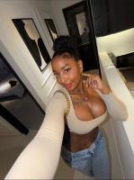 665570381: Chica busca chico en Málaga