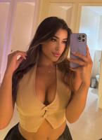 672840512: Chica busca chico en Madrid