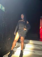 667406350: Chica busca chico en Barcelona