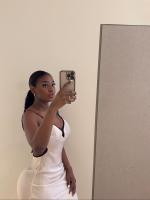 665570381: Chica busca chico en Málaga