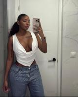 665570381: Chica busca chico en Málaga