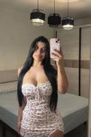 614056628: Chica busca chico en Barcelona