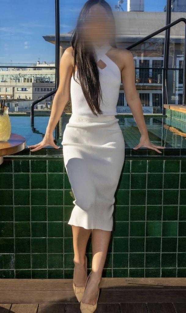 666241902: Chica busca chico en Sevilla