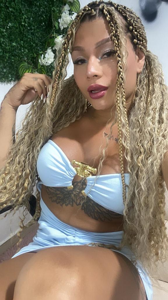 Chica busca chico en Huelva: 