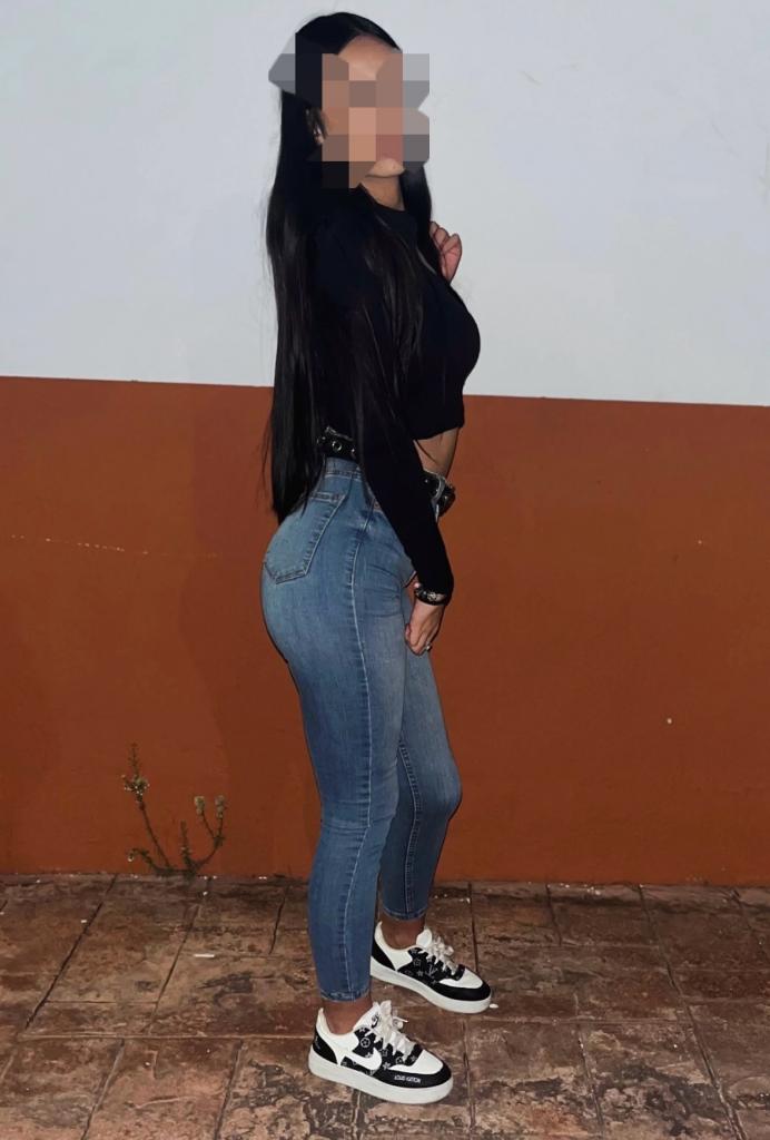 612490709: Chica busca chico en Málaga