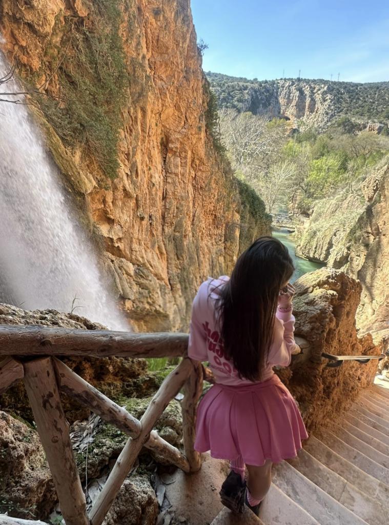 643265593: Chica busca chico en Zaragoza