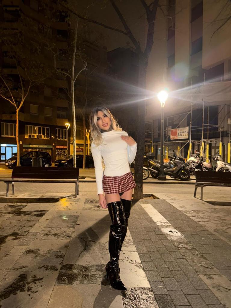 604214616: Travesti en Barcelona