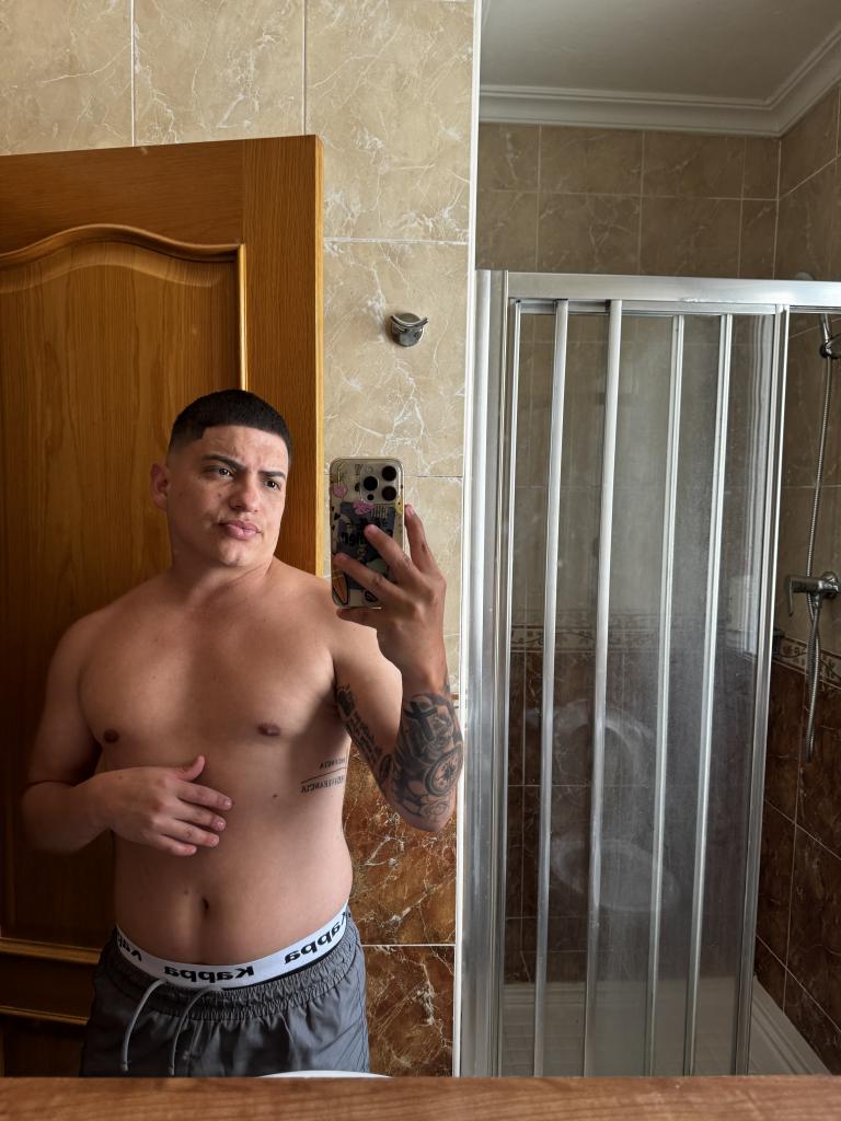 Chico busca chica en Cantabria: 