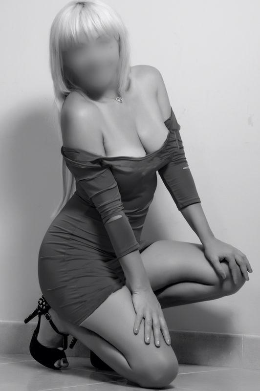 Chica busca chico en Cádiz: 