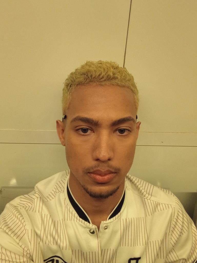 647677607: Chico busca chica en Málaga