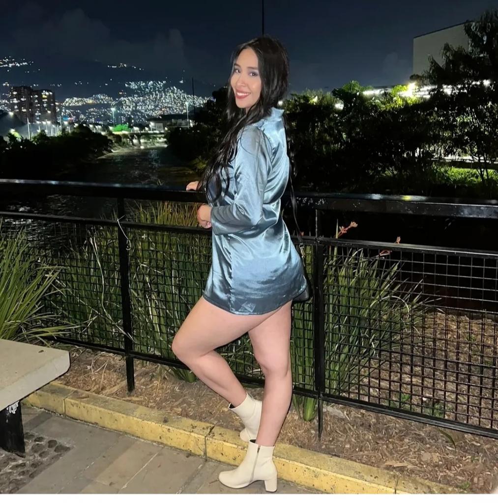 631958636: Chica busca chico en Mallorca