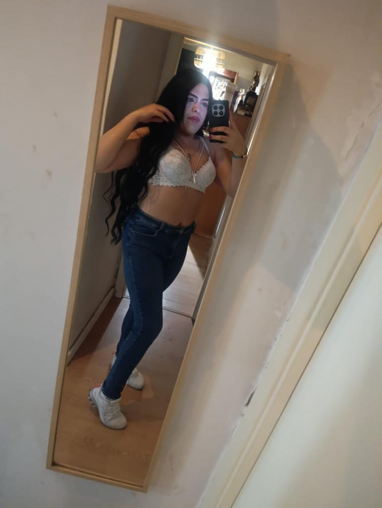 631906862: Transexual en Barcelona