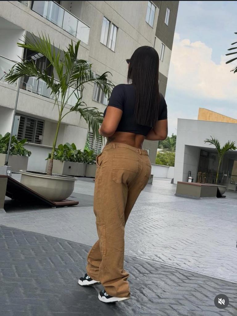 624961257: Chica busca chico en Barcelona