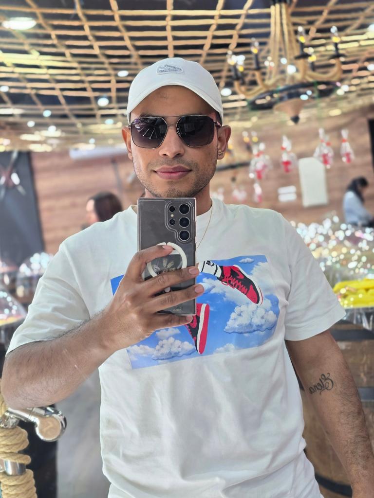 Chico busca chica en Málaga: 