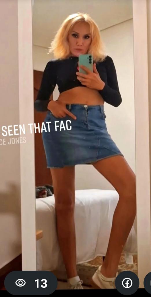 722866088: Travesti en La Rioja