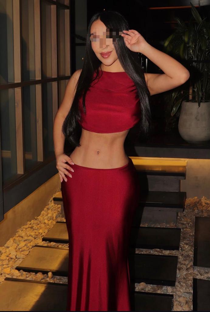 637167305: Chica busca chico en Menorca