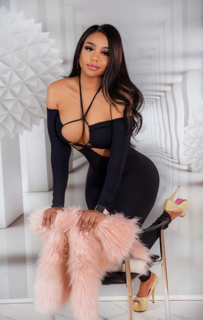 Chica busca chico en Sevilla: 