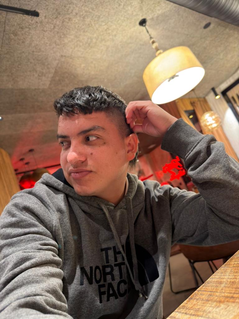 Chico busca chica en Cantabria: 