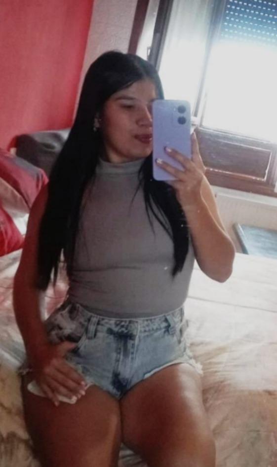 632138010: Chica busca chico en Navarra