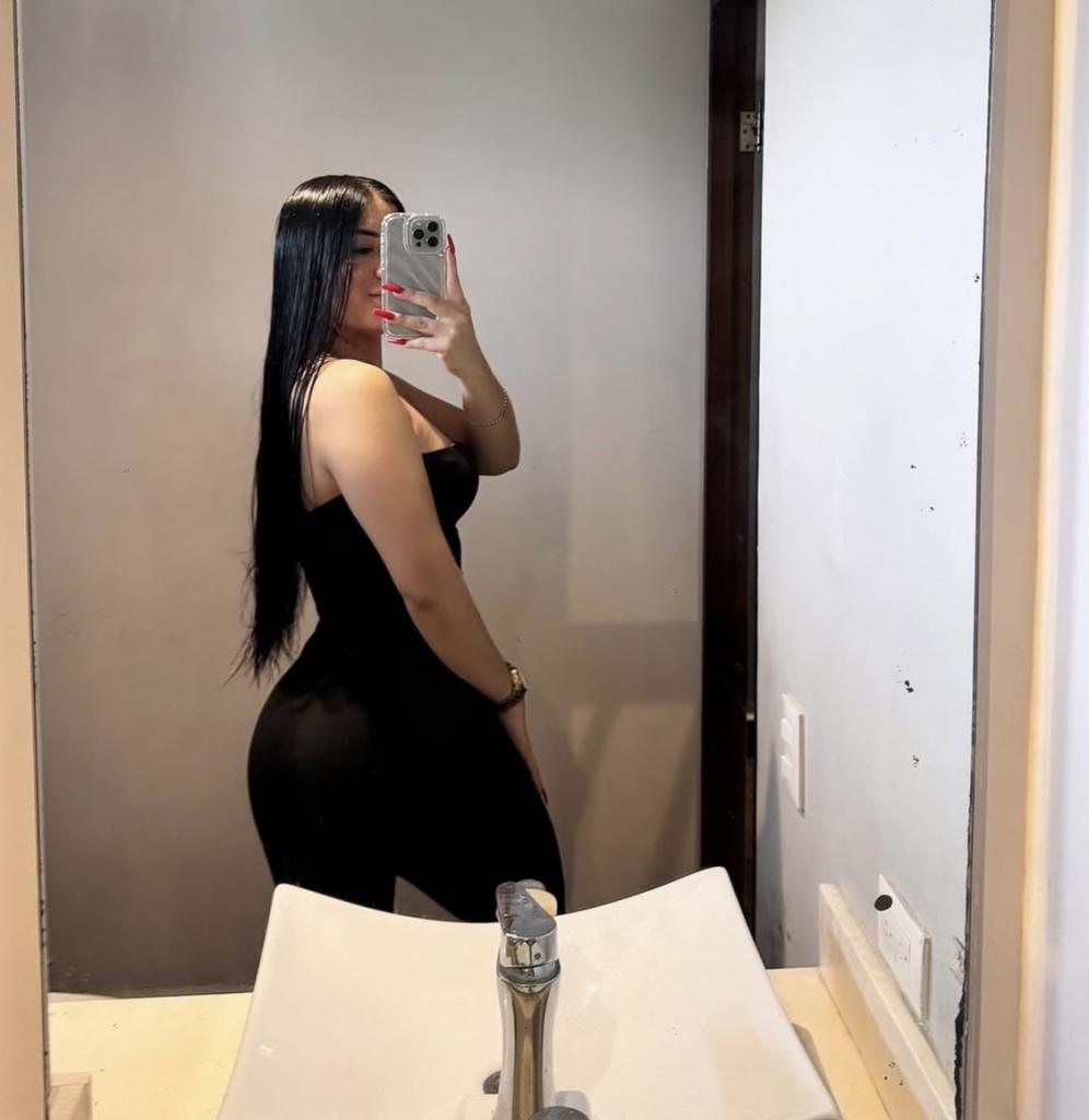 663486749: Chica busca chico en Cádiz