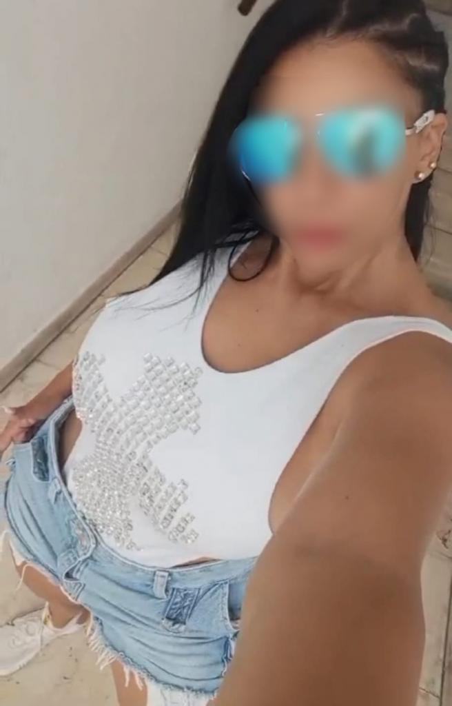 643166918: Chica busca chico en Tenerife